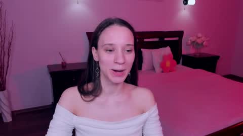 Snapshot of staceycutie chatting on 04-28-26, 05:18 StaceyCutie online show from 04-28-26, 05:18
