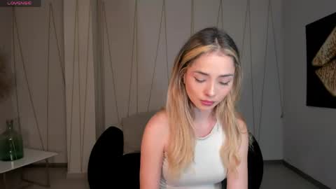 Stacy Woods online show from 05-11-26, 11:49