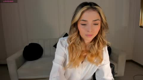 Stacy Woods online show from 05-28-26, 10:56