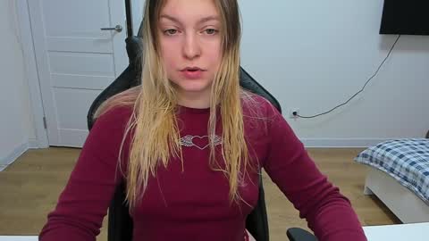 Stacy  online show from 12-30-24, 07:59