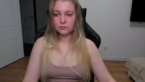 Stacy  online show from 09-15-25, 04:18