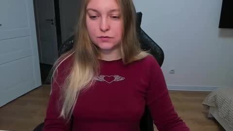 Stacy  online show from 11-28-25, 03:04