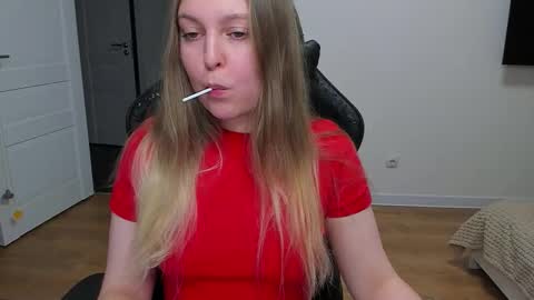 Snapshot of stacy_miraclee chatting on 02-12-26, 03:40 Stacy online show from 02-12-26, 03:40