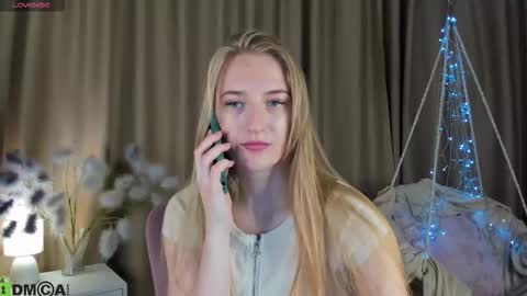 Stacy Mon Tue Wed Thu Fri Sun GMT GMT 3 1000am - 0400pm  online show from 11-09-25, 09:18