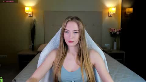 Snapshot of stacy_riiver chatting on 02-23-26, 09:17 Stacy Mon Tue Wed Thu Fri Sun GMT GMT 3 1000am - 0400pm online show from 02-23-26, 09:17