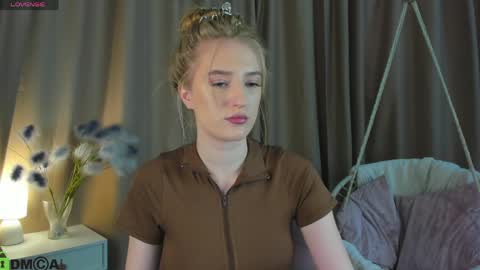 Stacy Mon Tue Wed Thu Fri Sun GMT GMT 3 1000am - 0400pm  online show from 04-24-26, 09:34