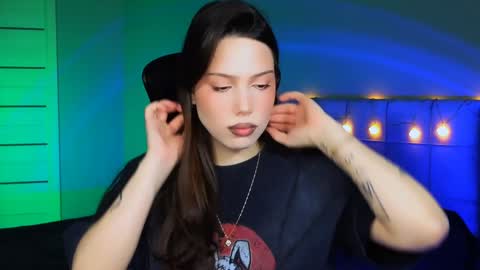 Snapshot of stacygonzales_ chatting on 12-10-24, 06:44 Bye bye dear See you on December 3st  online show from 12-10-24, 06:44