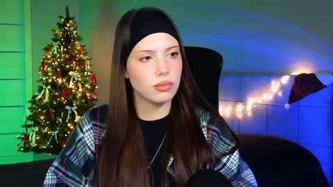 Snapshot of stacygonzales_ chatting on 01-22-25, 10:07 Bye bye dear See you on December 3st  online show from 01-22-25, 10:07