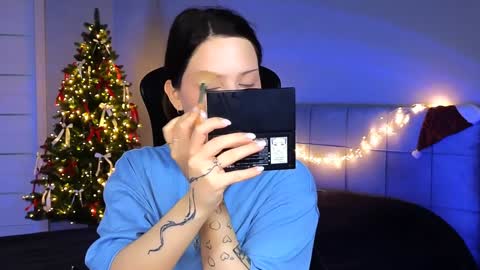 Snapshot of stacygonzales_ chatting on 01-24-25, 07:08 Bye bye dear See you on December 3st  online show from 01-24-25, 07:08