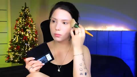 Snapshot of stacygonzales_ chatting on 01-28-25, 07:32 Bye bye dear See you on December 3st  online show from 01-28-25, 07:32