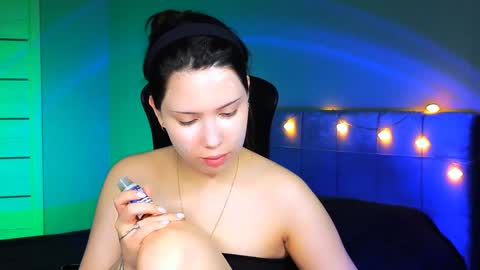 Snapshot of stacygonzales_ chatting on 02-02-25, 06:37 Bye bye dear See you on December 3st  online show from 02-02-25, 06:37