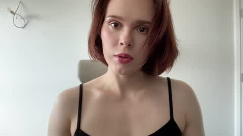 Snapshot of stacyluxxe chatting on 06-23-26, 12:58 Stacy online show from 06-23-26, 12:58