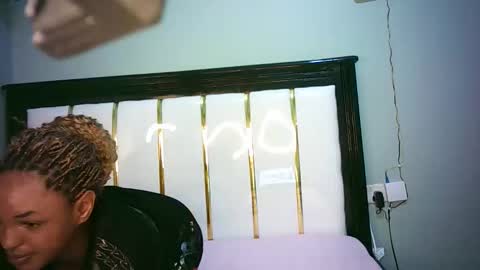 Snapshot of stacyweet chatting on 10-25-25, 10:56 Stacysweet chocolate online show from 10-25-25, 10:56