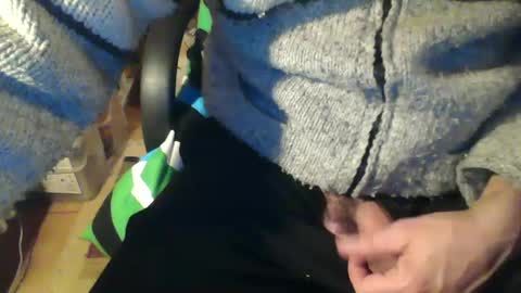 Snapshot of stalloneumbro chatting on 03-08-25, 05:33 CIPPALIPPA online show from 03-08-25, 05:33