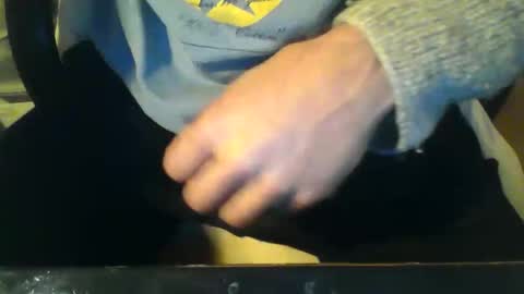 Snapshot of stalloneumbro chatting on 11-09-25, 04:05 CIPPALIPPA online show from 11-09-25, 04:05