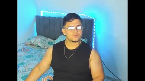 Snapshot of stan_davis chatting on 03-12-25, 02:30 anferney online show from 03-12-25, 02:30