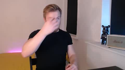 Snapshot of stan_lust chatting on 11-12-25, 07:57 StanLust online show from 11-12-25, 07:57