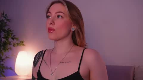 Snapshot of stanovaya300kg chatting on 02-23-26, 12:57 Kristina online show from 02-23-26, 12:57