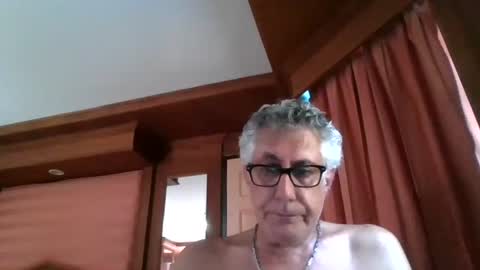 Snapshot of star0806666a chatting on 02-04-25, 07:40 star0806666a online show from 02-04-25, 07:40