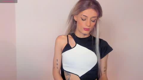 Snapshot of star_storm chatting on 12-31-24, 11:39 star_storm online show from 12-31-24, 11:39