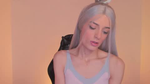 Snapshot of star_storm chatting on 01-10-25, 02:46 star_storm online show from 01-10-25, 02:46