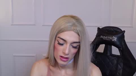 Snapshot of star_storm chatting on 02-15-25, 10:44 star_storm online show from 02-15-25, 10:44