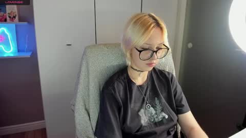 Kate online show from 05-18-26, 08:36