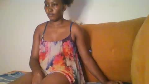 Snapshot of stargirl880271 chatting on 01-23-25, 12:25 isha online show from 01-23-25, 12:25