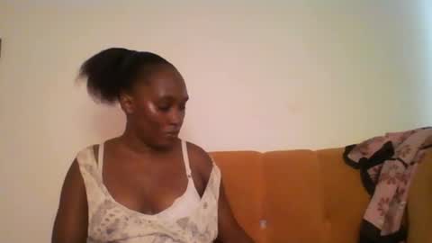 Snapshot of stargirl880271 chatting on 02-28-25, 04:10 isha online show from 02-28-25, 04:10