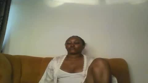 Snapshot of stargirl880271 chatting on 09-25-25, 03:32 isha online show from 09-25-25, 03:32