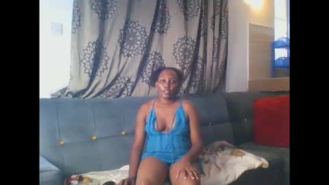 Snapshot of stargirl880271 chatting on 11-17-25, 06:03 isha online show from 11-17-25, 06:03