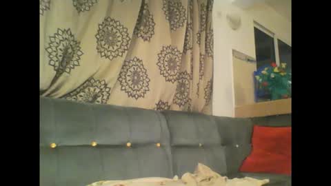 Snapshot of stargirl880271 chatting on 11-19-25, 02:44 isha online show from 11-19-25, 02:44