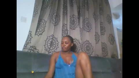 Snapshot of stargirl880271 chatting on 11-27-25, 11:40 isha online show from 11-27-25, 11:40