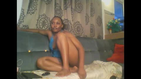 Snapshot of stargirl880271 chatting on 11-29-25, 03:31 isha online show from 11-29-25, 03:31