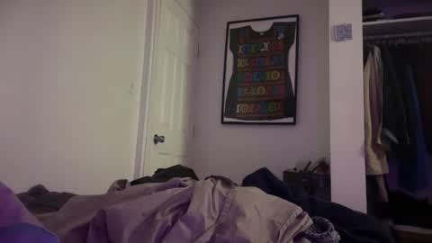 Snapshot of stargirlrising chatting on 12-16-25, 07:02 STAR online show from 12-16-25, 07:02