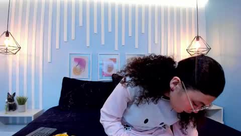 Stark Jones online show from 10-28-25, 12:19