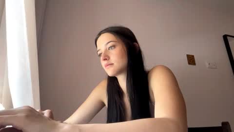 Snapshot of starlabieler chatting on 06-22-26, 10:34 Lola online show from 06-22-26, 10:34
