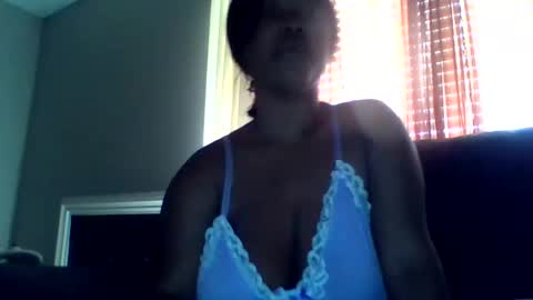 Snapshot of starlebomb chatting on 03-23-26, 02:10 starlebomb online show from 03-23-26, 02:10