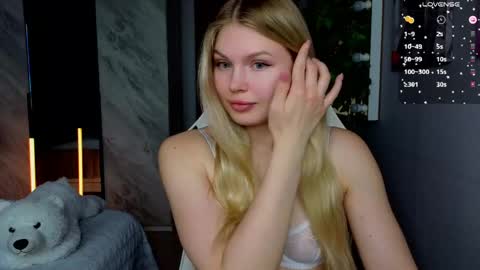 Caroline online show from 05-29-26, 03:48