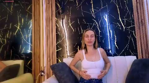 starlight_mature23_aws online show from 07-13-26, 11:29