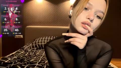 Snapshot of starlitsiren chatting on 03-13-26, 04:02 starlitsiren online show from 03-13-26, 04:02