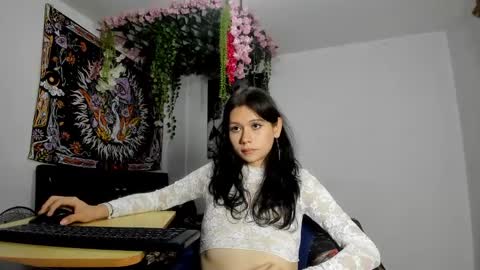 starmoonly online show from 02-22-25, 07:34