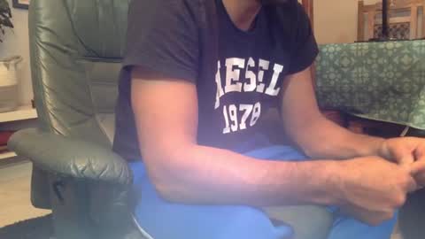 Snapshot of starpizzle chatting on 10-01-25, 04:57 Starpizzle online show from 10-01-25, 04:57