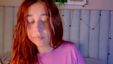 Snapshot of starrmoon__ chatting on 05-19-26, 03:24 M O O N online show from 05-19-26, 03:24
