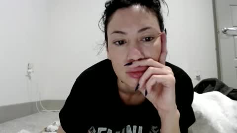 Snapshot of starseedgem chatting on 06-10-26, 02:49 starseedgem online show from 06-10-26, 02:49