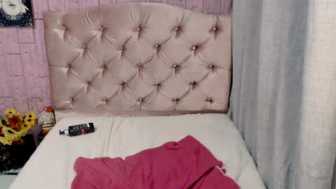 Snapshot of starsweetcute chatting on 01-02-25, 04:52 Celeste online show from 01-02-25, 04:52