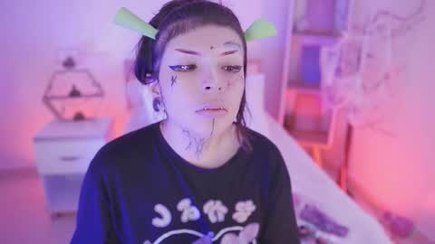 Yoko online show from 11-04-25, 01:32