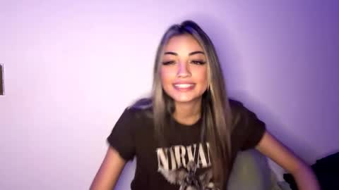 Mia online show from 05-03-26, 08:15