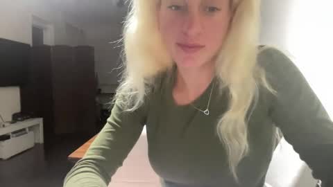 Stassiethatsororitygirl online show from 09-09-25, 09:09