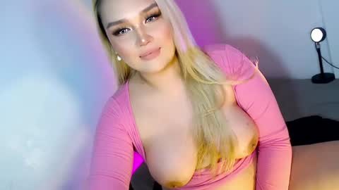 Snapshot of stassy_baby101 chatting on 02-03-25, 07:18 Stassy online show from 02-03-25, 07:18